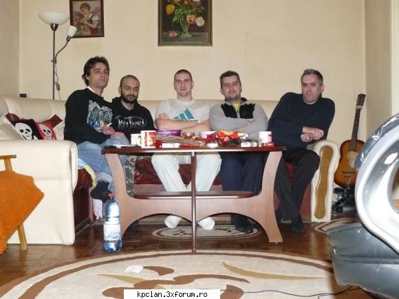 si acum in ordinea de la stanga la dreapta : 1349 , wargoth , bubba , nicename si bigbugs nicename